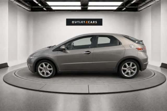 Honda Civic (2007) thumbnail 2
