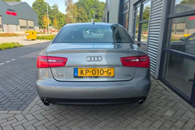 Audi A6 (2012) thumbnail 4