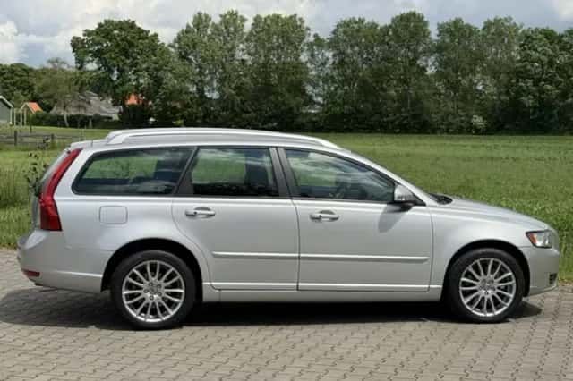 Volvo V50 (2009) thumbnail 3
