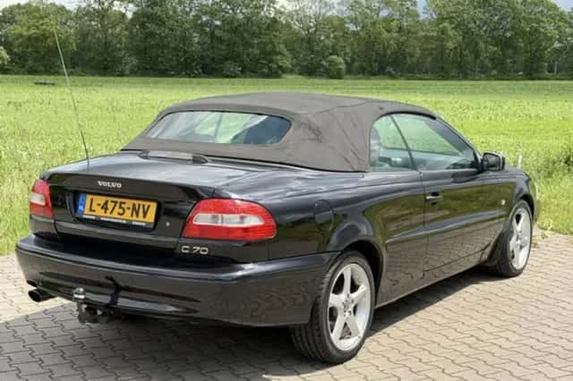 Volvo C70 (2005) thumbnail 4