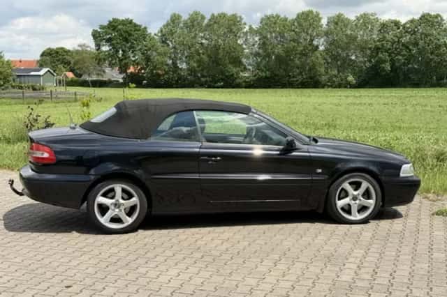 Volvo C70 (2005) thumbnail 6