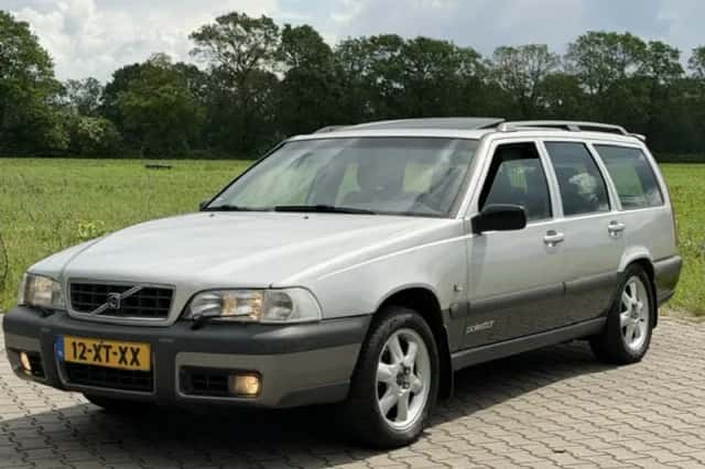 Volvo V70 (2000) thumbnail 1