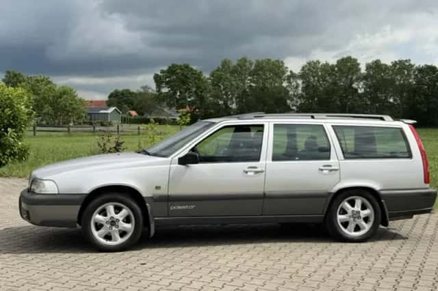 Volvo V70 (2000) thumbnail 4