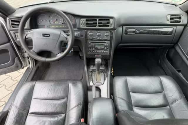 Volvo V70 (2000) thumbnail 5