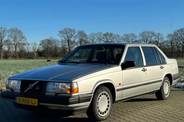 Volvo 900-Serie (1991) thumbnail 1
