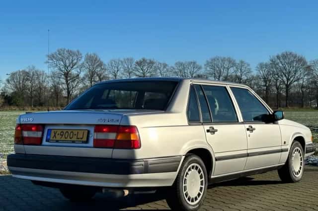 Volvo 900-Serie (1991) thumbnail 2