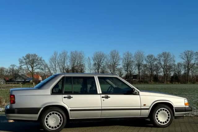 Volvo 900-Serie (1991) thumbnail 3