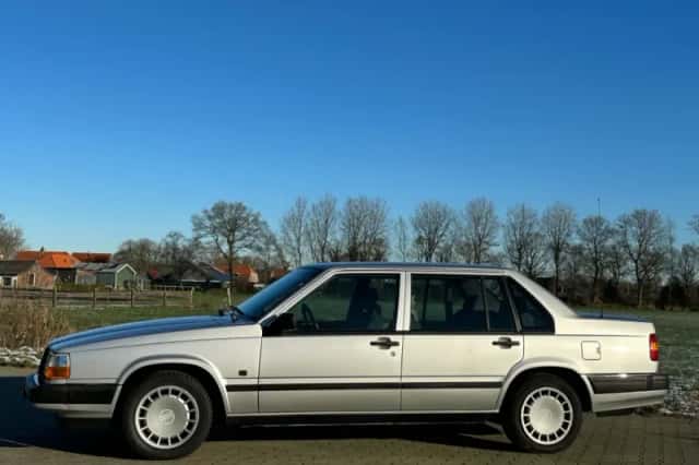 Volvo 900-Serie (1991) thumbnail 4