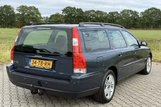 Volvo V70 (2006) thumbnail 2