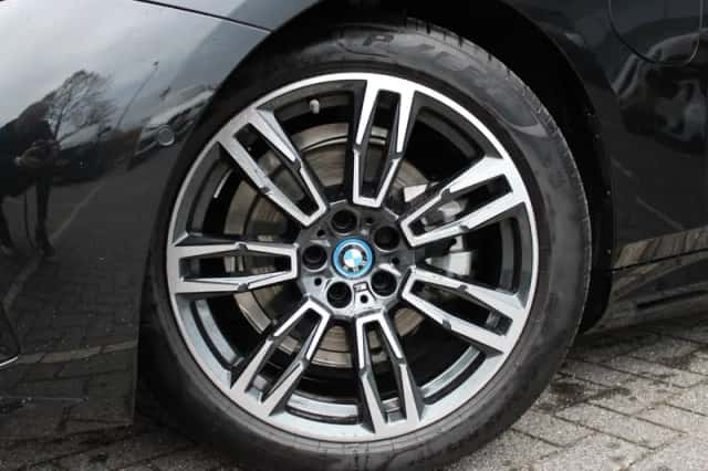 BMW 5-Serie (2024) thumbnail 6