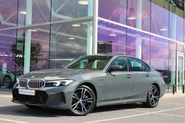 BMW 3-Serie (2023) thumbnail 1