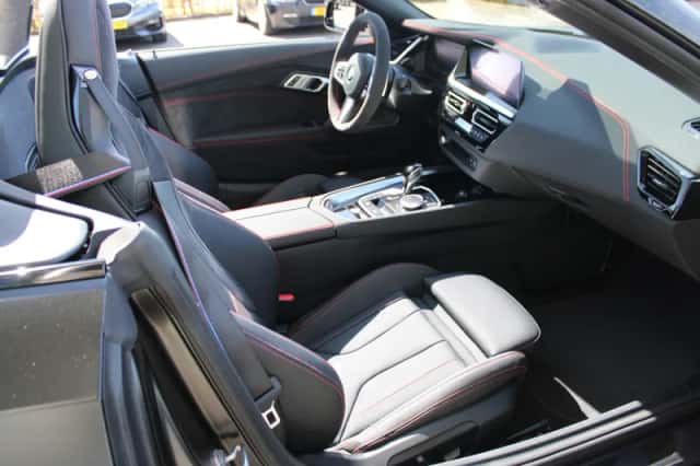 BMW Z4 (2026) thumbnail 4