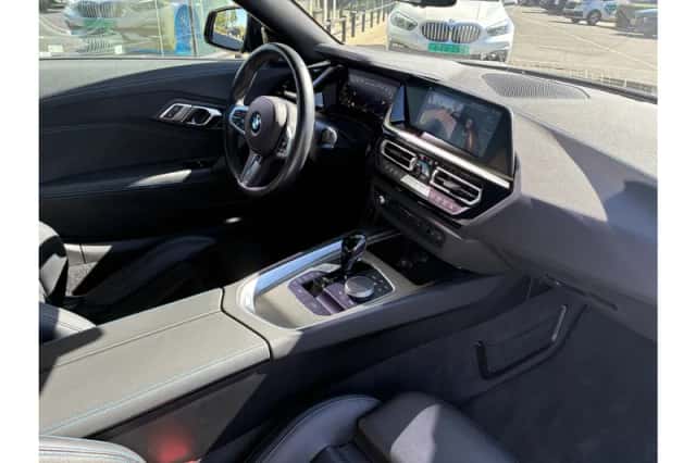 BMW Z4 (2022) thumbnail 4