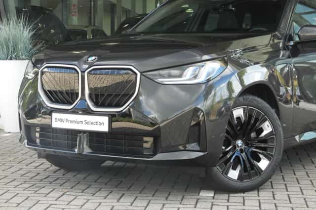BMW X3 (2026) thumbnail 2