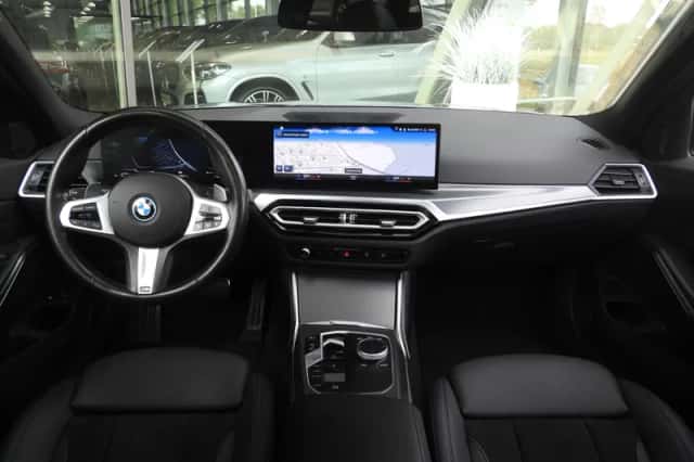 BMW 3-Serie (2024) thumbnail 3