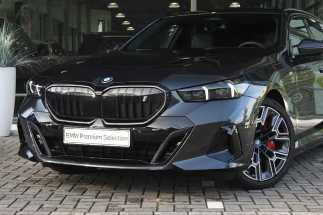 BMW i5 (2025) thumbnail 6