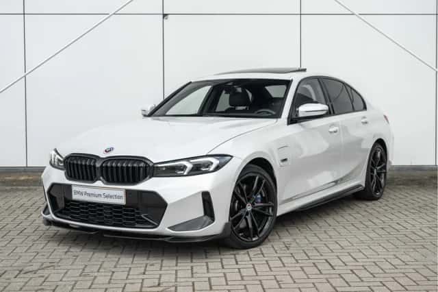 BMW 3-Serie (2023) thumbnail 1