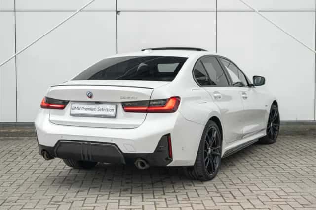 BMW 3-Serie (2023) thumbnail 2