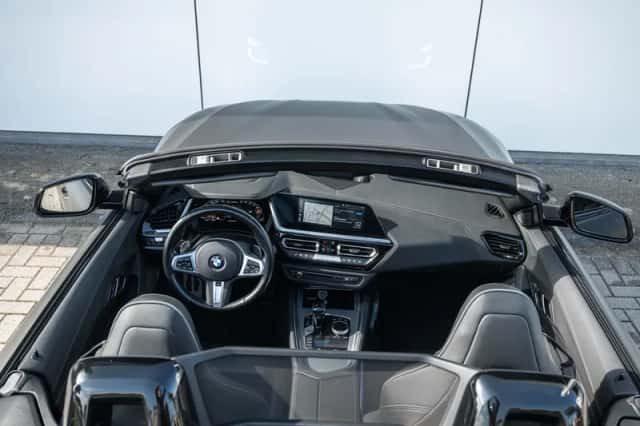 BMW Z4 (2023) thumbnail 3
