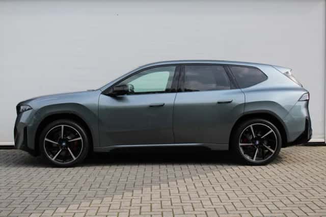 BMW iX3 (2026) thumbnail 2