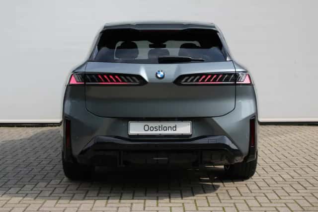 BMW iX3 (2026) thumbnail 5