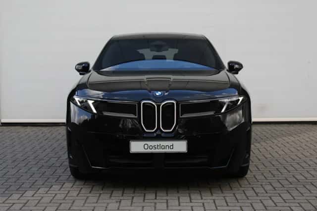 BMW iX3 (2026) thumbnail 2