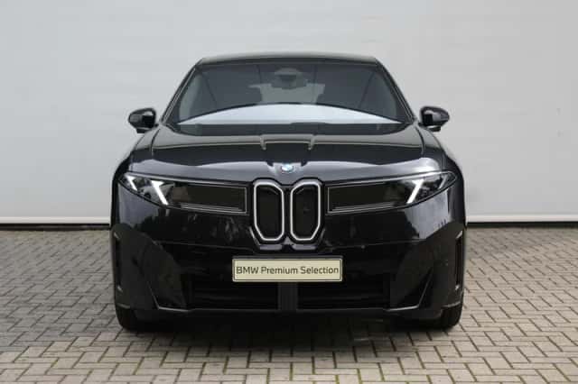 BMW iX3 (2026) thumbnail 2