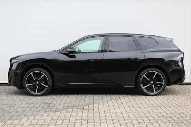 BMW iX3 (2026) thumbnail 5