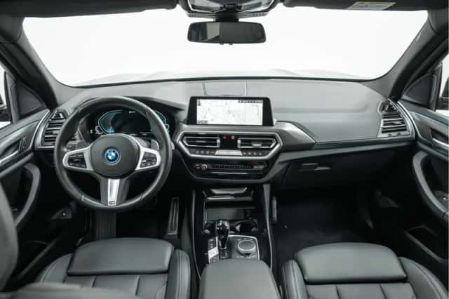 BMW X3 (2024) thumbnail 4
