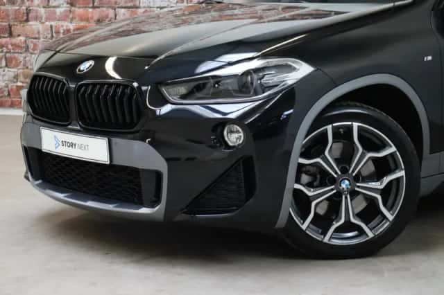 BMW X2 (2018) thumbnail 2