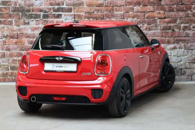 MINI Cooper (2018) thumbnail 4