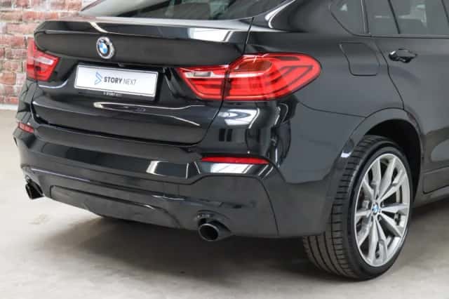 BMW X4 (2017) thumbnail 5