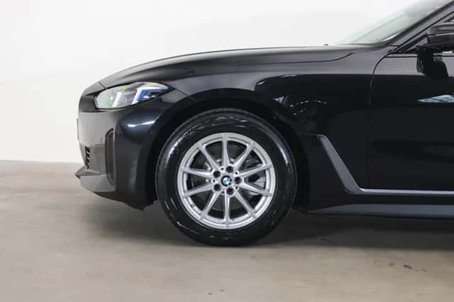 BMW i4 (2026) thumbnail 5