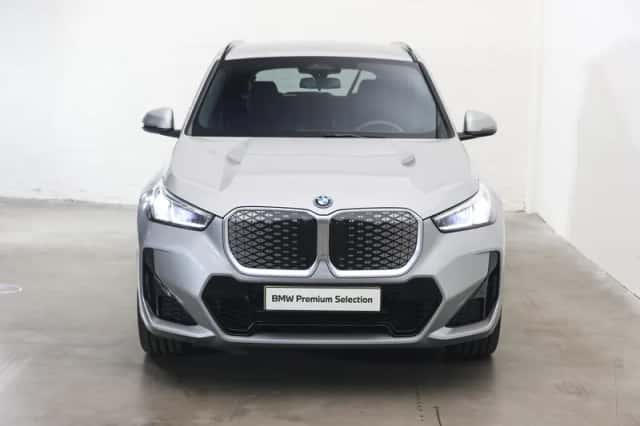 BMW iX1 (2025) thumbnail 5