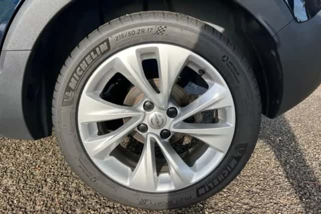 Opel Crossland (2019) thumbnail 6