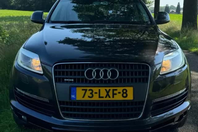 Audi Q7 (2006) thumbnail 3