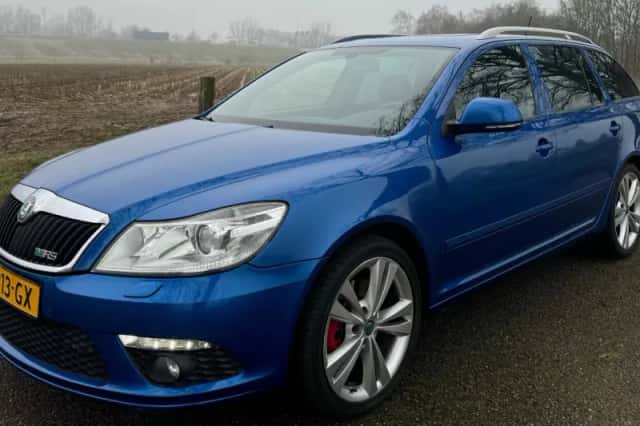 Škoda Octavia (2011) thumbnail 1