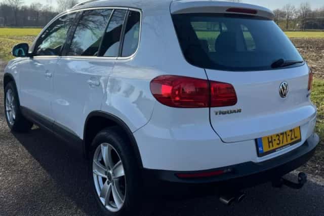Volkswagen Tiguan (2013) thumbnail 5