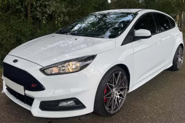Ford Focus (2017) thumbnail 1