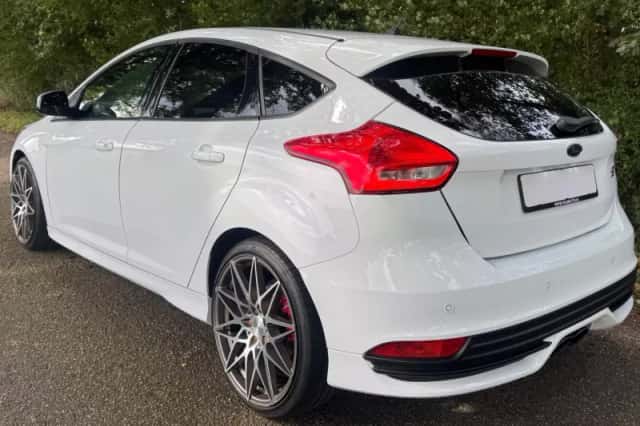 Ford Focus (2017) thumbnail 5
