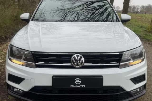 Volkswagen Tiguan (2018) thumbnail 3