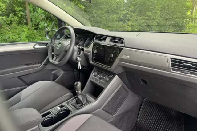 Volkswagen Touran (2018) thumbnail 5