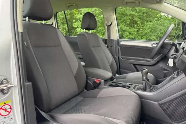 Volkswagen Touran (2018) thumbnail 6