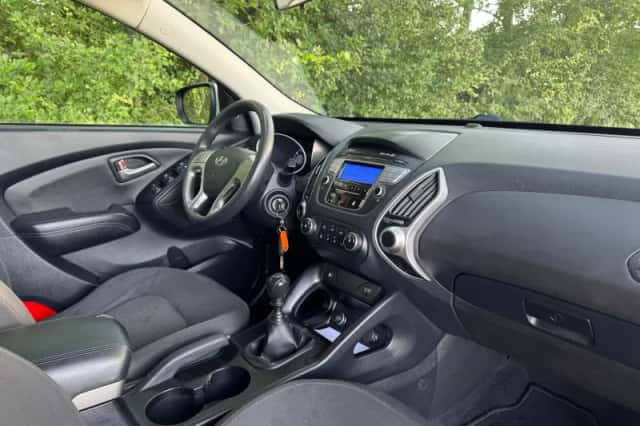 Hyundai ix35 (2011) thumbnail 4