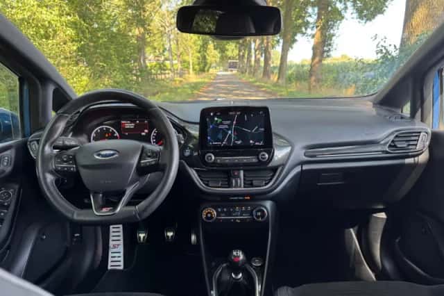 Ford Fiesta (2019) thumbnail 4