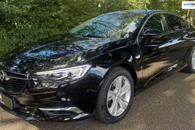 Opel Insignia (2018) thumbnail 1