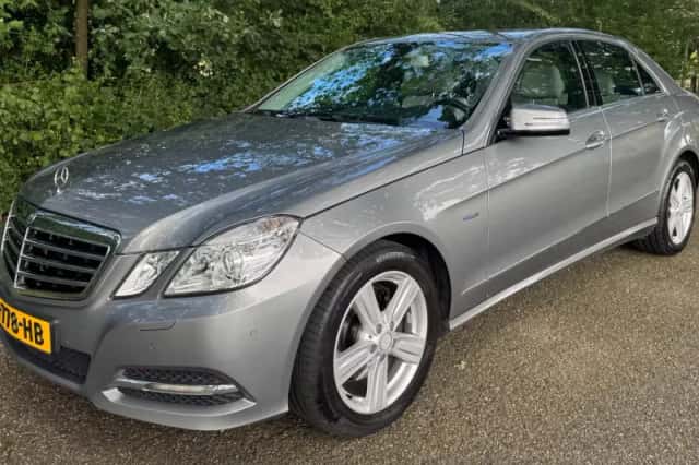 Mercedes-Benz E-Klasse (2010) thumbnail 1