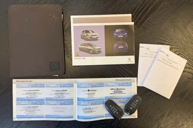 Peugeot 308 (2015) thumbnail 2