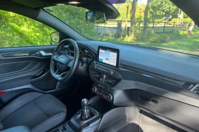 Ford Focus (2019) thumbnail 5