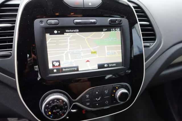 Renault Captur (2019) thumbnail 6